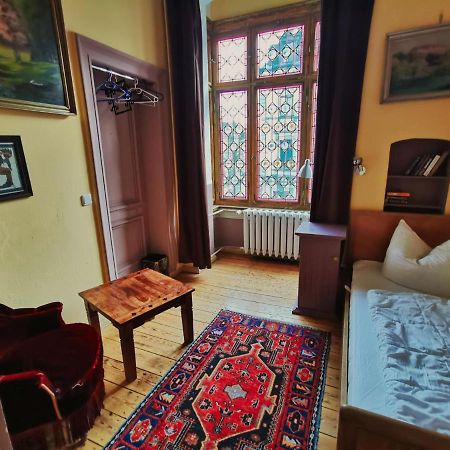 Hummel Hostel - Historische Stadtvilla Mit Garten 바이마르 외부 사진