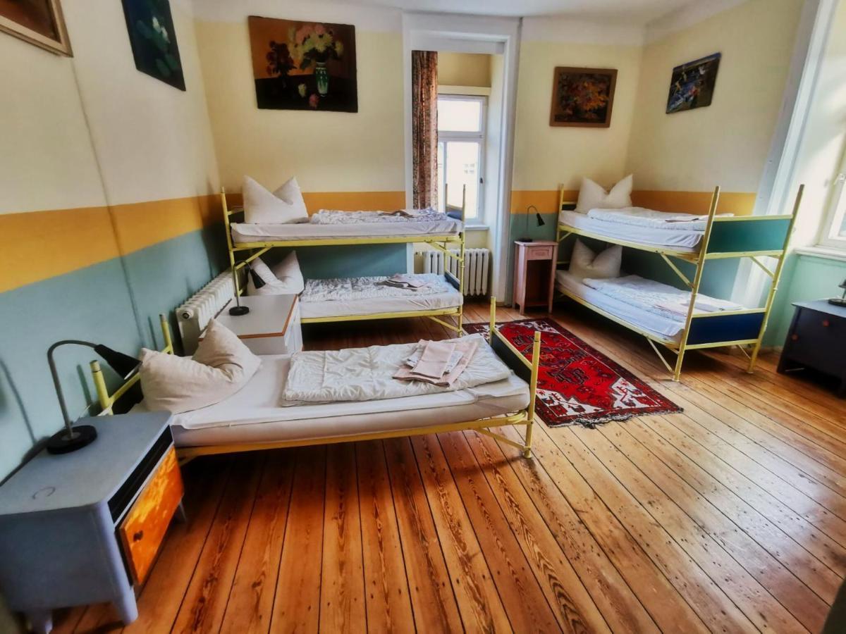 Hummel Hostel - Historische Stadtvilla Mit Garten 바이마르 외부 사진