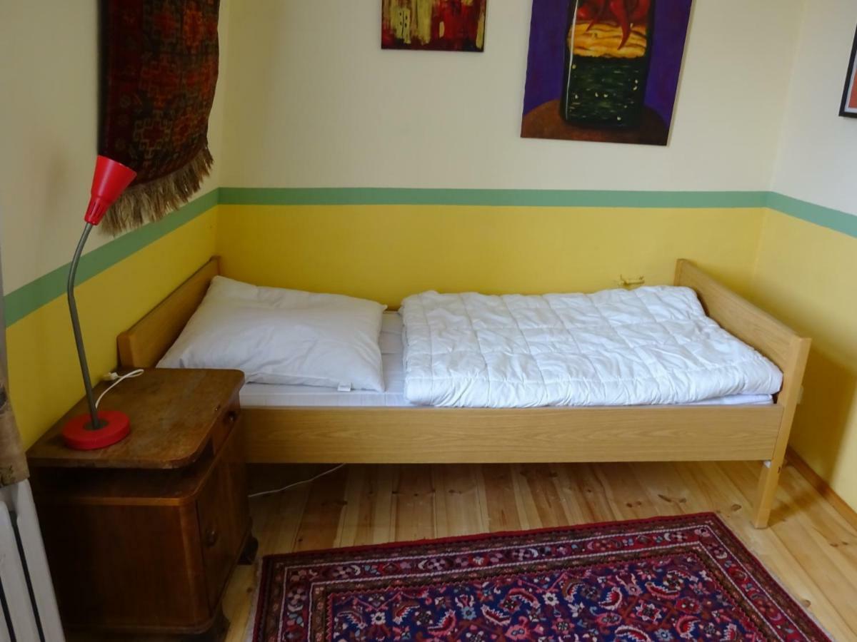 Hummel Hostel - Historische Stadtvilla Mit Garten 바이마르 외부 사진