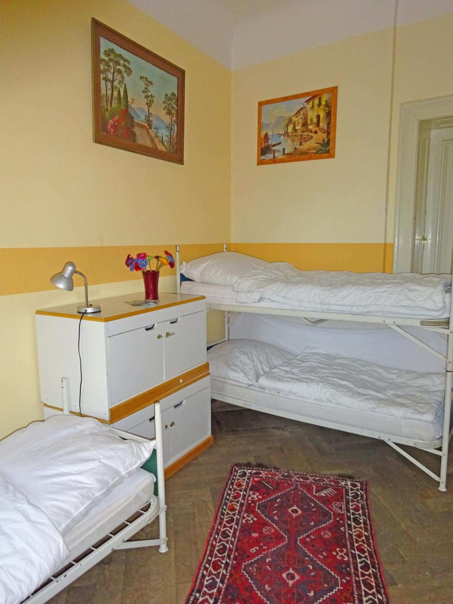 Hummel Hostel - Historische Stadtvilla Mit Garten 바이마르 외부 사진