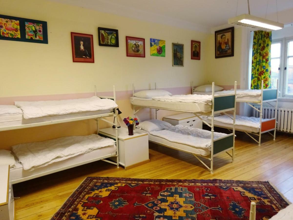 Hummel Hostel - Historische Stadtvilla Mit Garten 바이마르 외부 사진