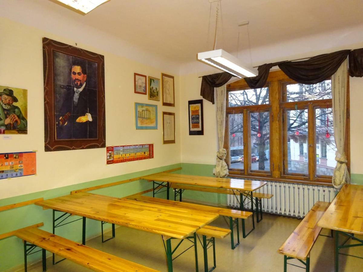 Hummel Hostel - Historische Stadtvilla Mit Garten 바이마르 외부 사진